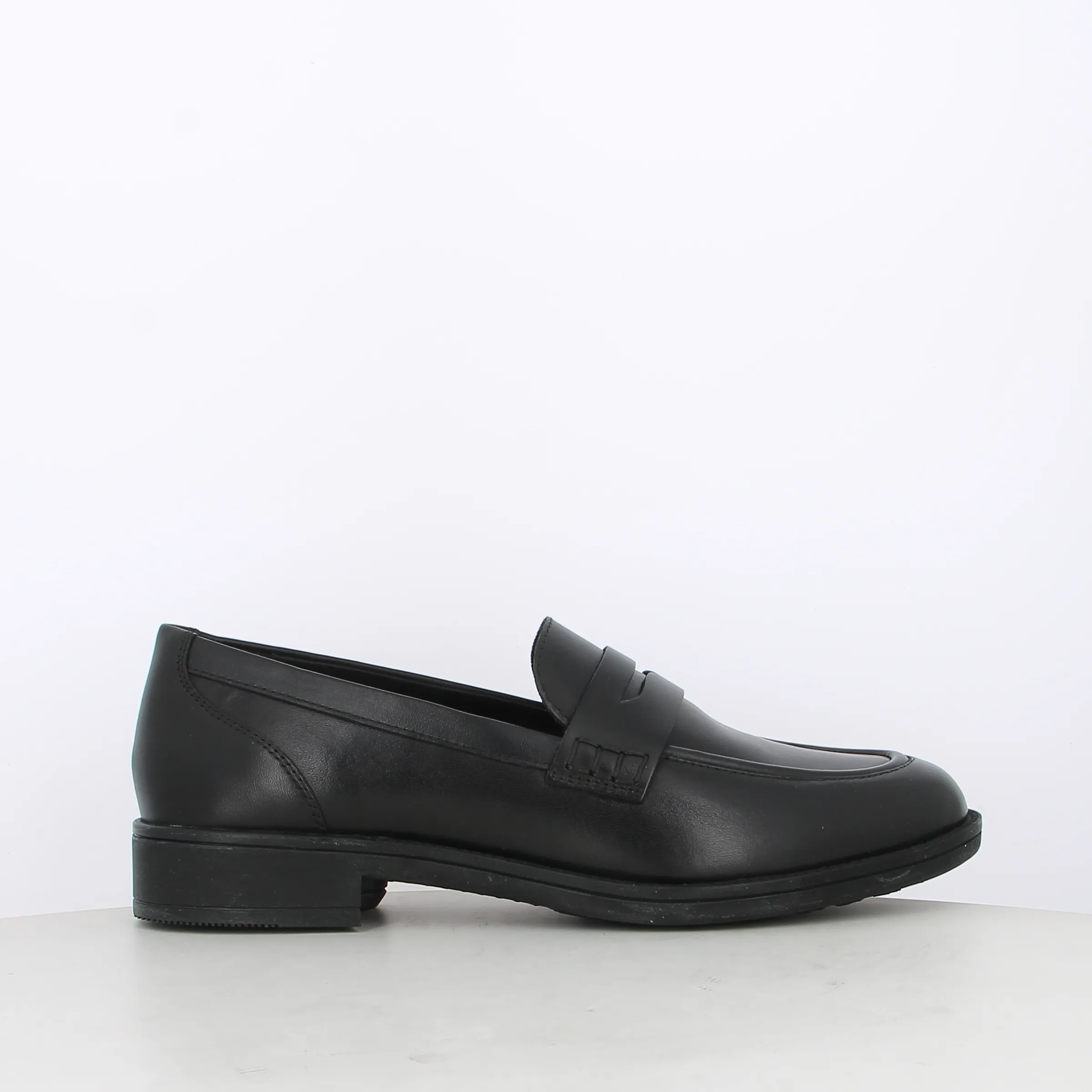 Geox Women's Jaylon D46QAB 00043 Loafers